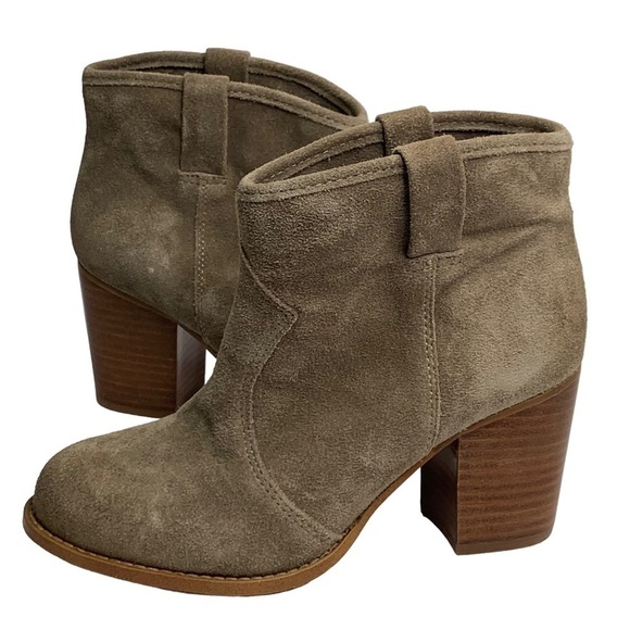 Splendid Gray Taupe Suede Ankle Bootie 2”Stacked Heel Rubber Comfort Outer Sole - Picture 3 of 8